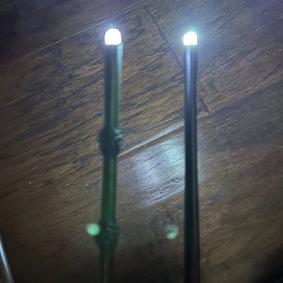 Kids Toy Magic Wand Costume Wizard Halloween LED Light Up Accessory (2) - Picture 5 of 5